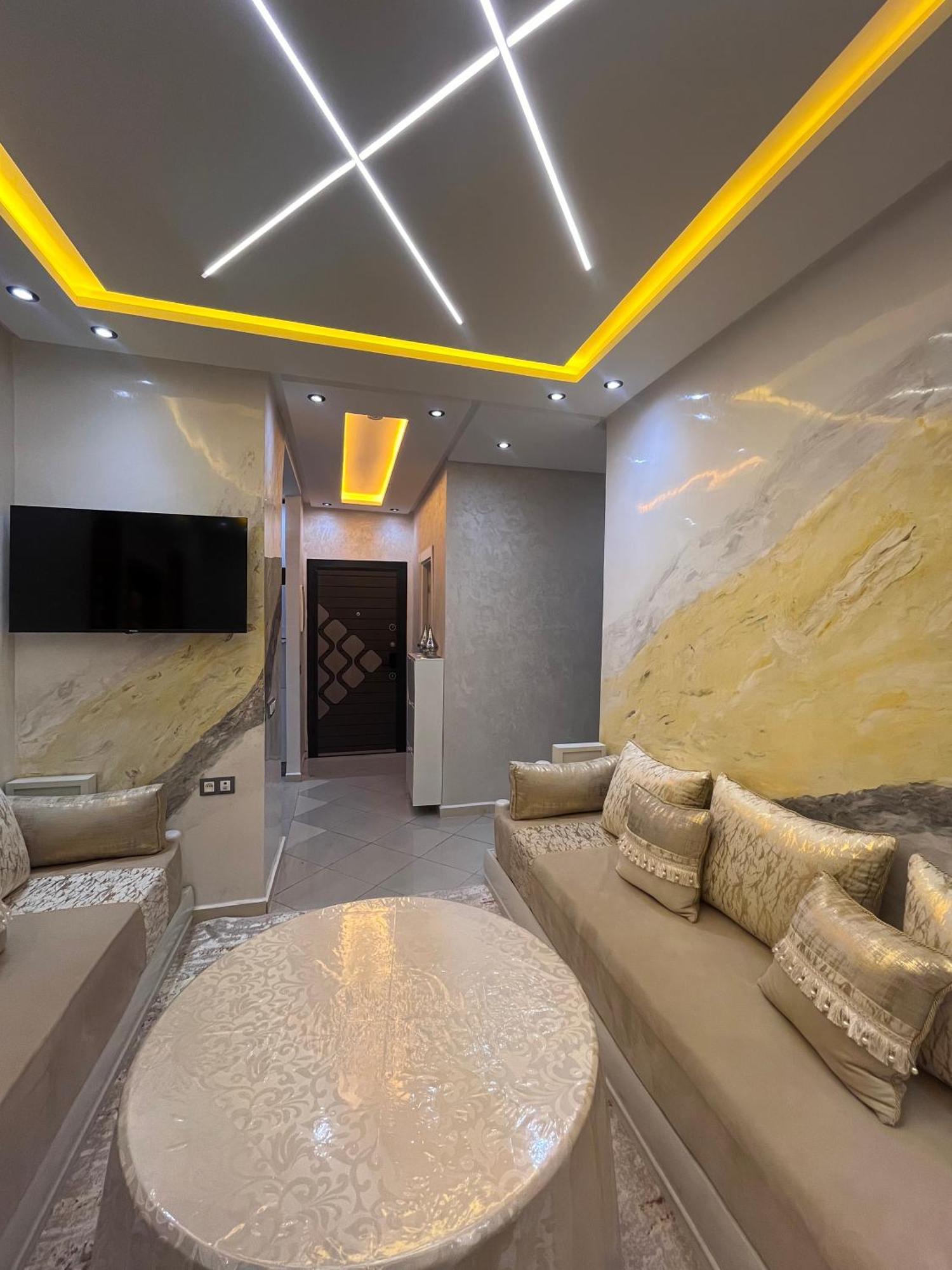 Renove Avec Style Et Parking Surveille Apartment Marrakesch